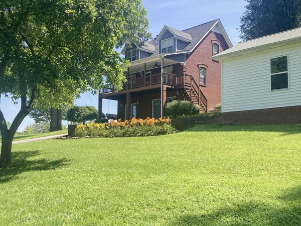 254 Sherwood Forest Rd, Livingston, TN 38570