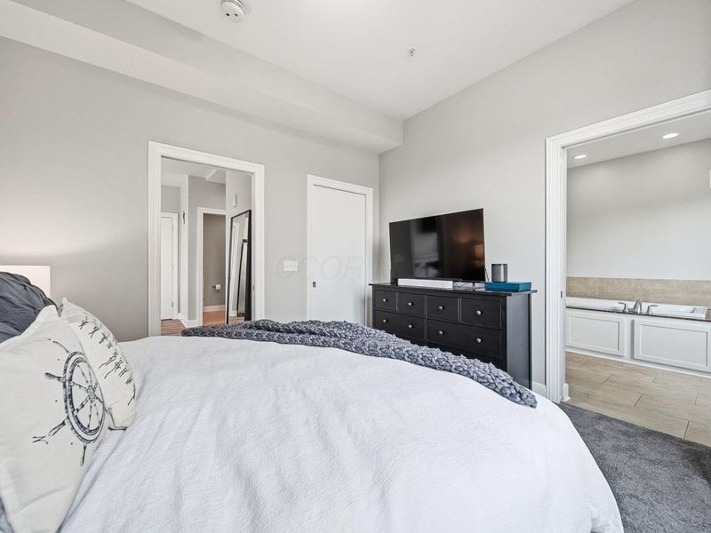 1145 N High Street, Unit 202, Columbus, OH 43201 Photo 16