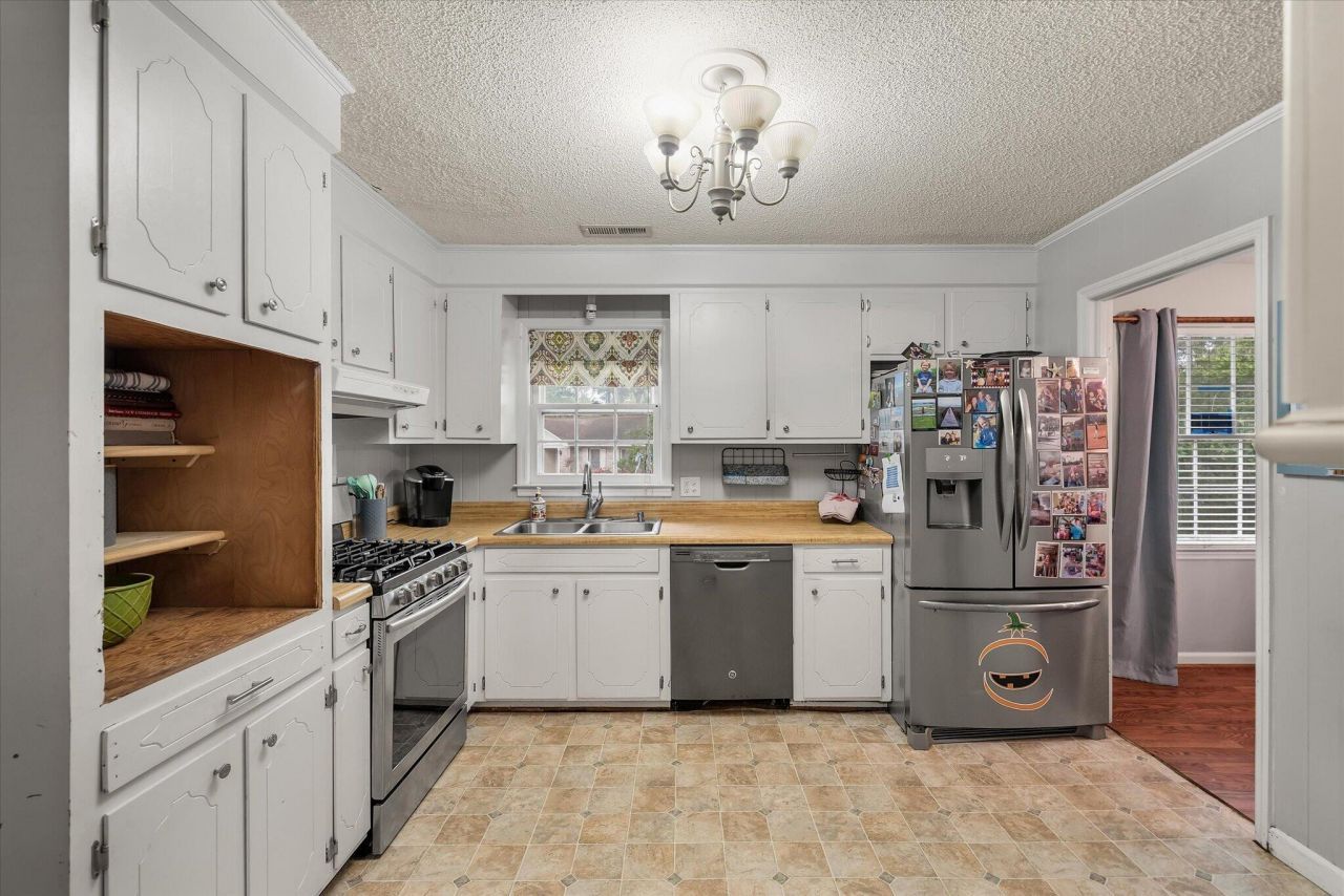 20 Lombardi Lane Photo 10