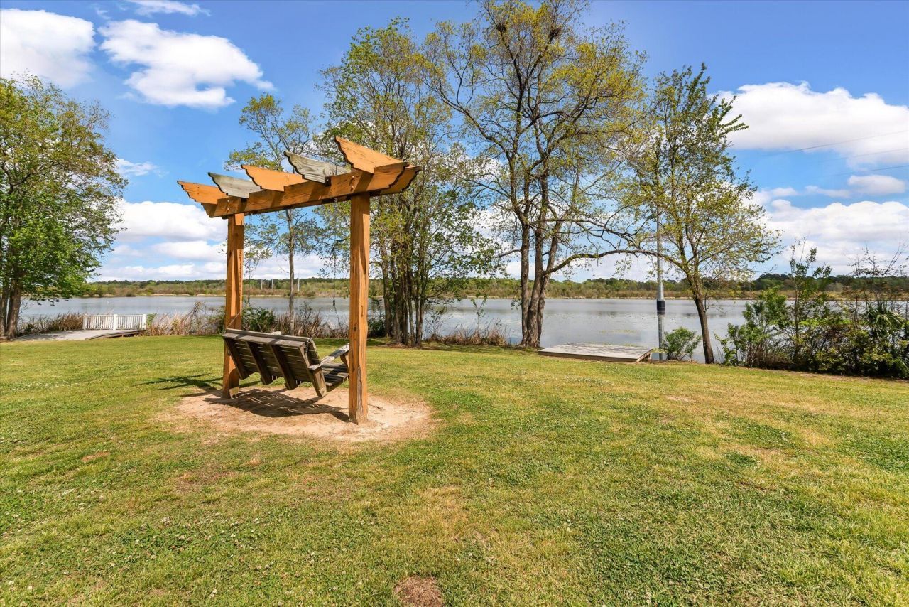 20 Lombardi Lane Photo 28