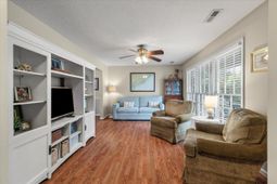 20 Lombardi Lane photo 4