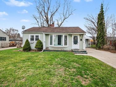 217 N 5th Street, Brighton, MI 48116