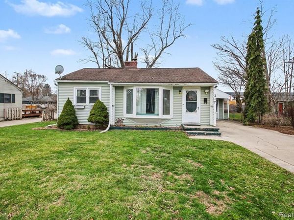 217 N 5th Street, Brighton, MI 48116