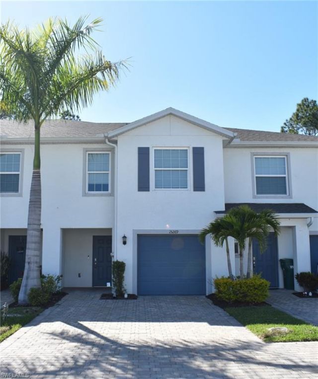 15269 Wildflower Cir, Naples, FL 34119 Main Photo