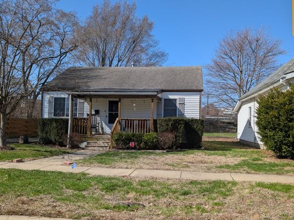 911 N Elm Street , Champaign, IL 61820