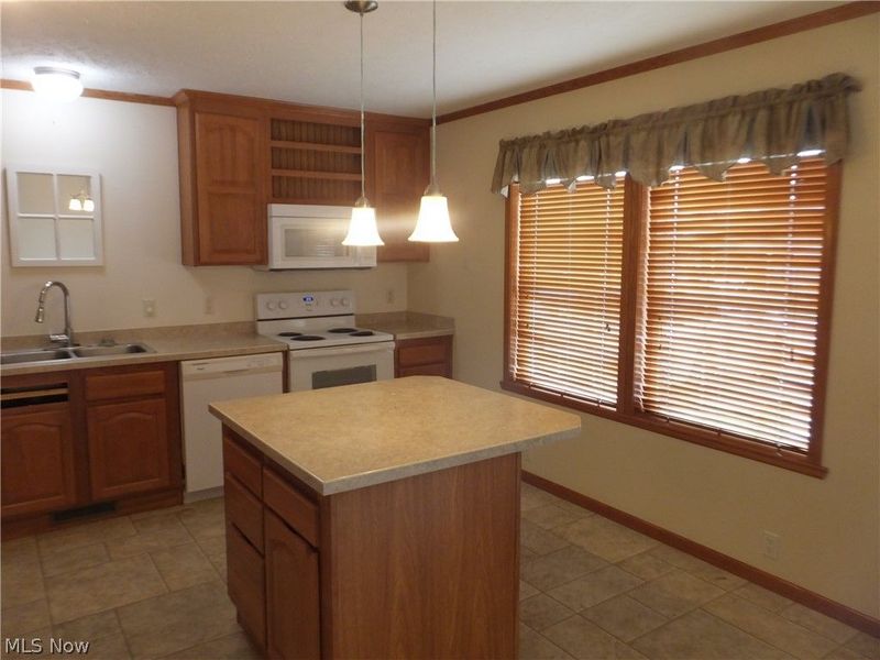 330 Gemini Drive, Dover, OH 44622 Photo 15