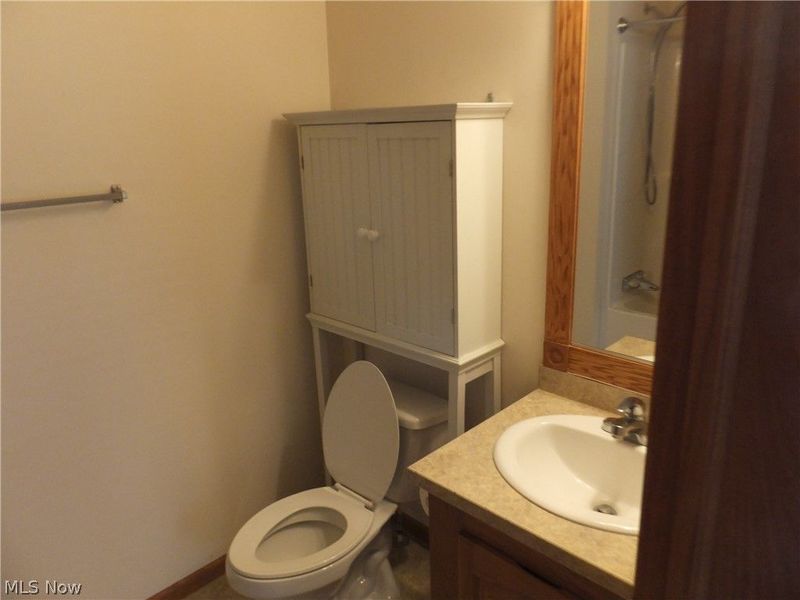 330 Gemini Drive, Dover, OH 44622 Photo 6