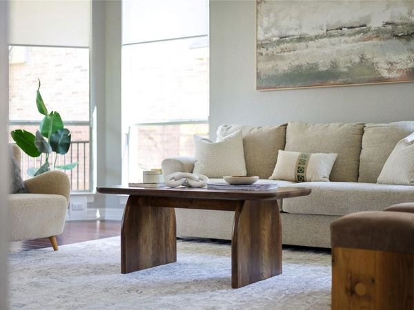 9817 Royal New Kent DR, Austin, TX 78717