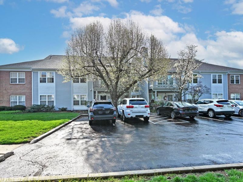 1080 Wittshire Lane, Unit E, Cincinnati, OH 45255 Photo 1
