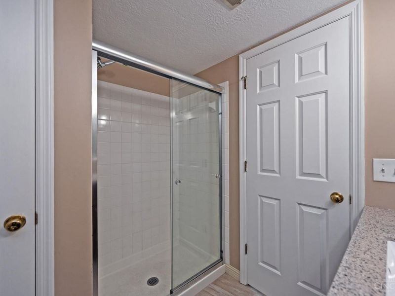 1080 Wittshire Lane, Unit E, Cincinnati, OH 45255 Photo 27