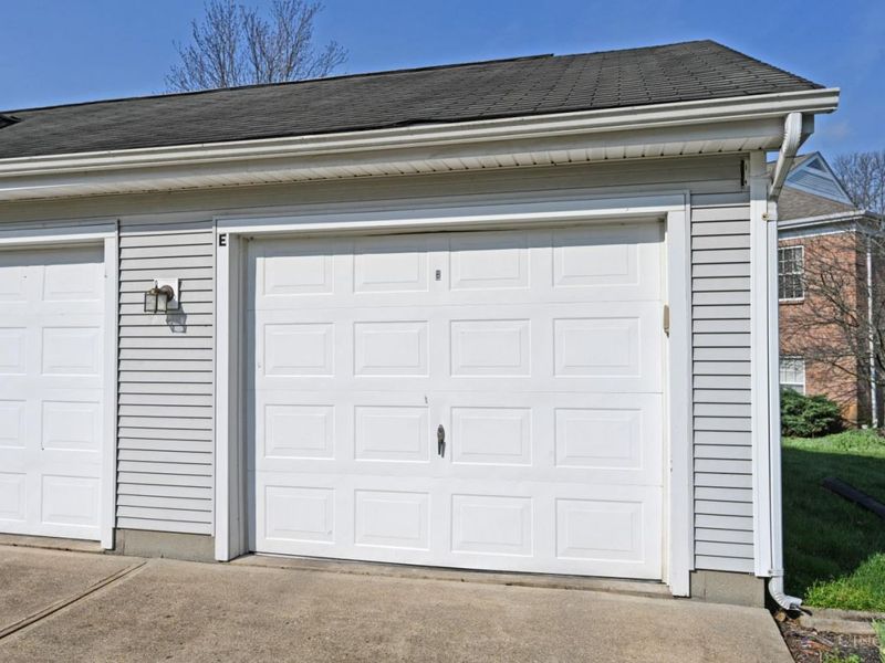 1080 Wittshire Lane, Unit E, Cincinnati, OH 45255 Photo 39