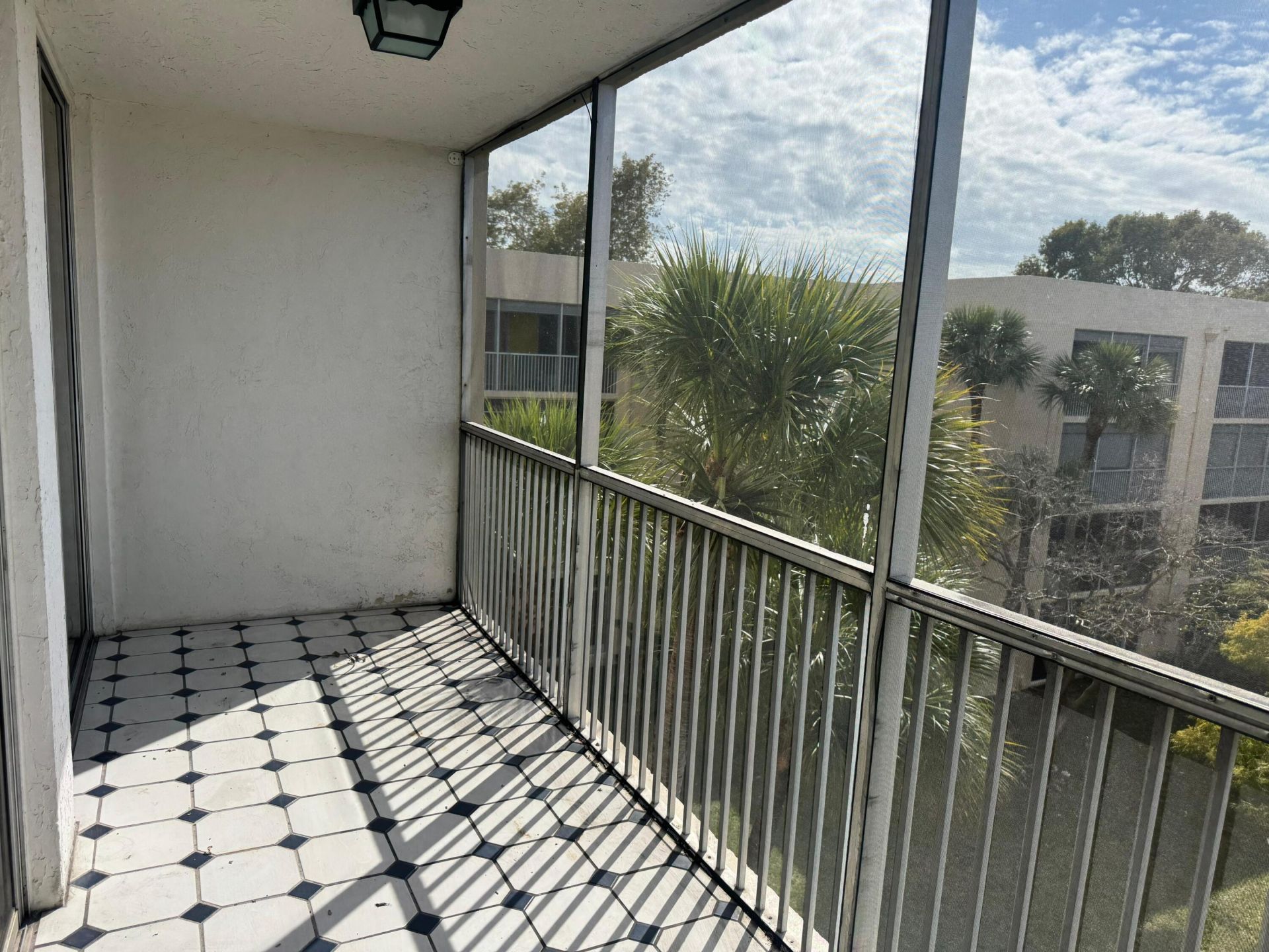 3141 NW 47th Terrace, Unit 430, Lauderdale Lakes, FL 33319 Photo