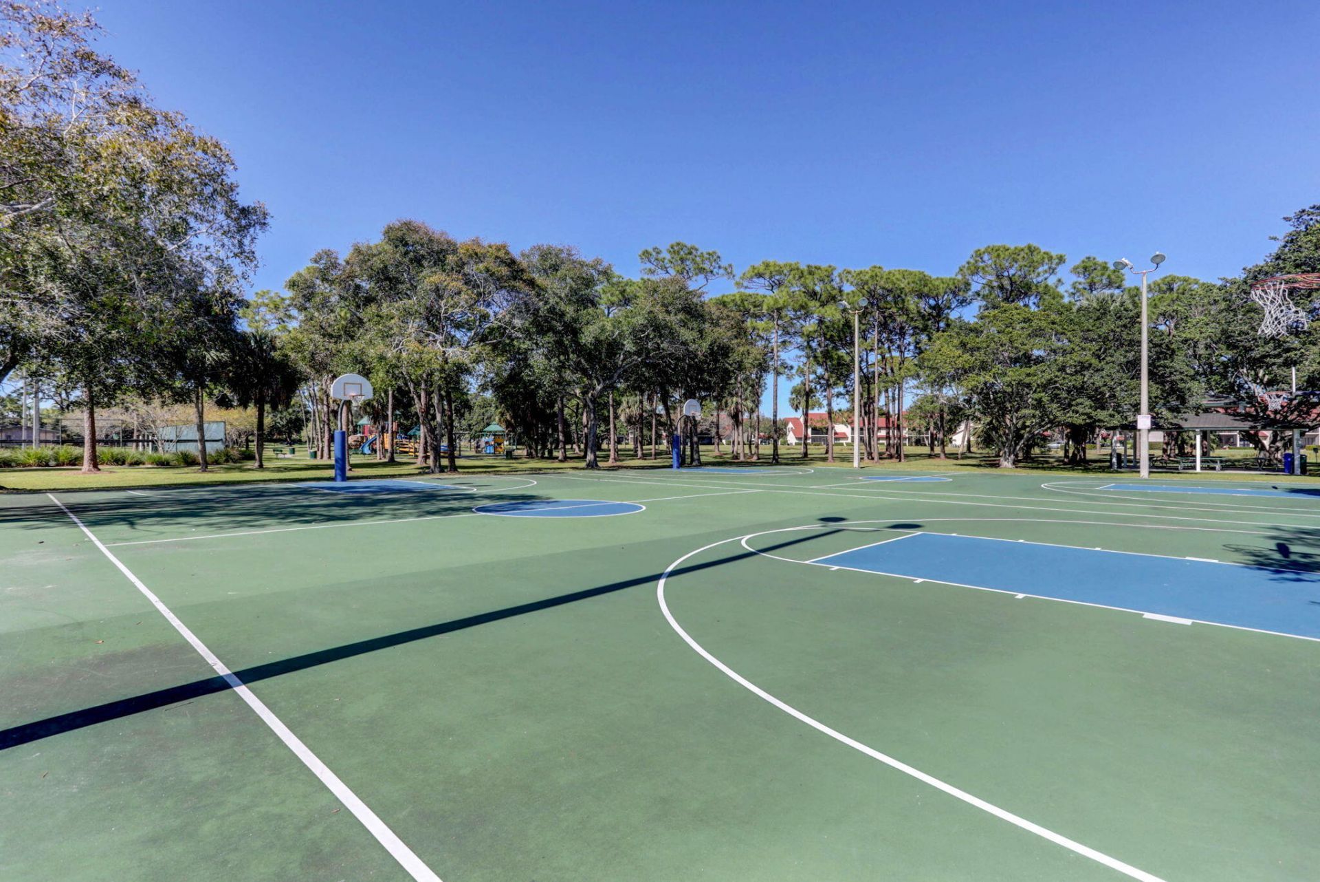 283 Canterbury Drive W, Palm Beach Gardens, FL 33418 Photo
