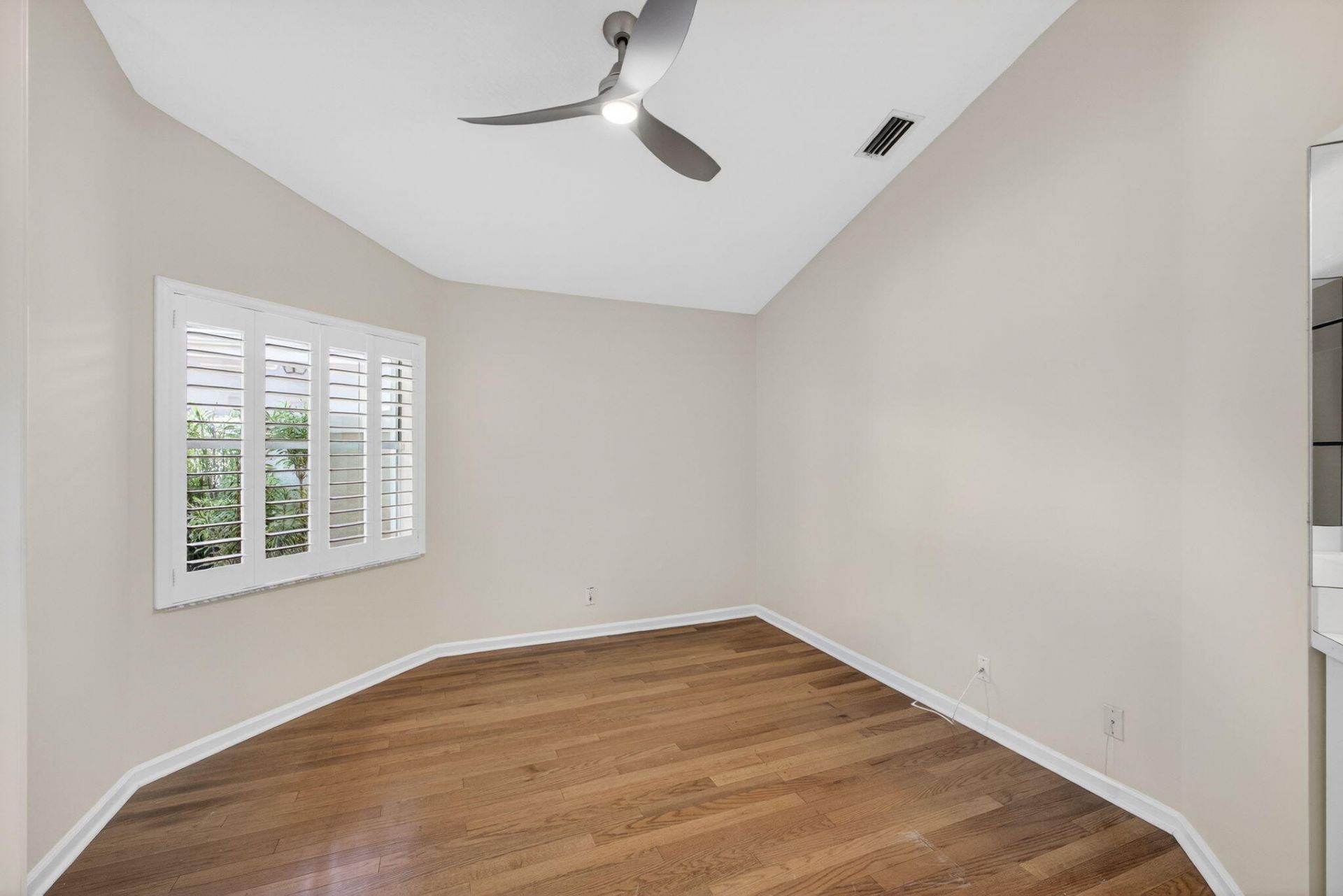 283 Canterbury Drive W, Palm Beach Gardens, FL 33418 Photo