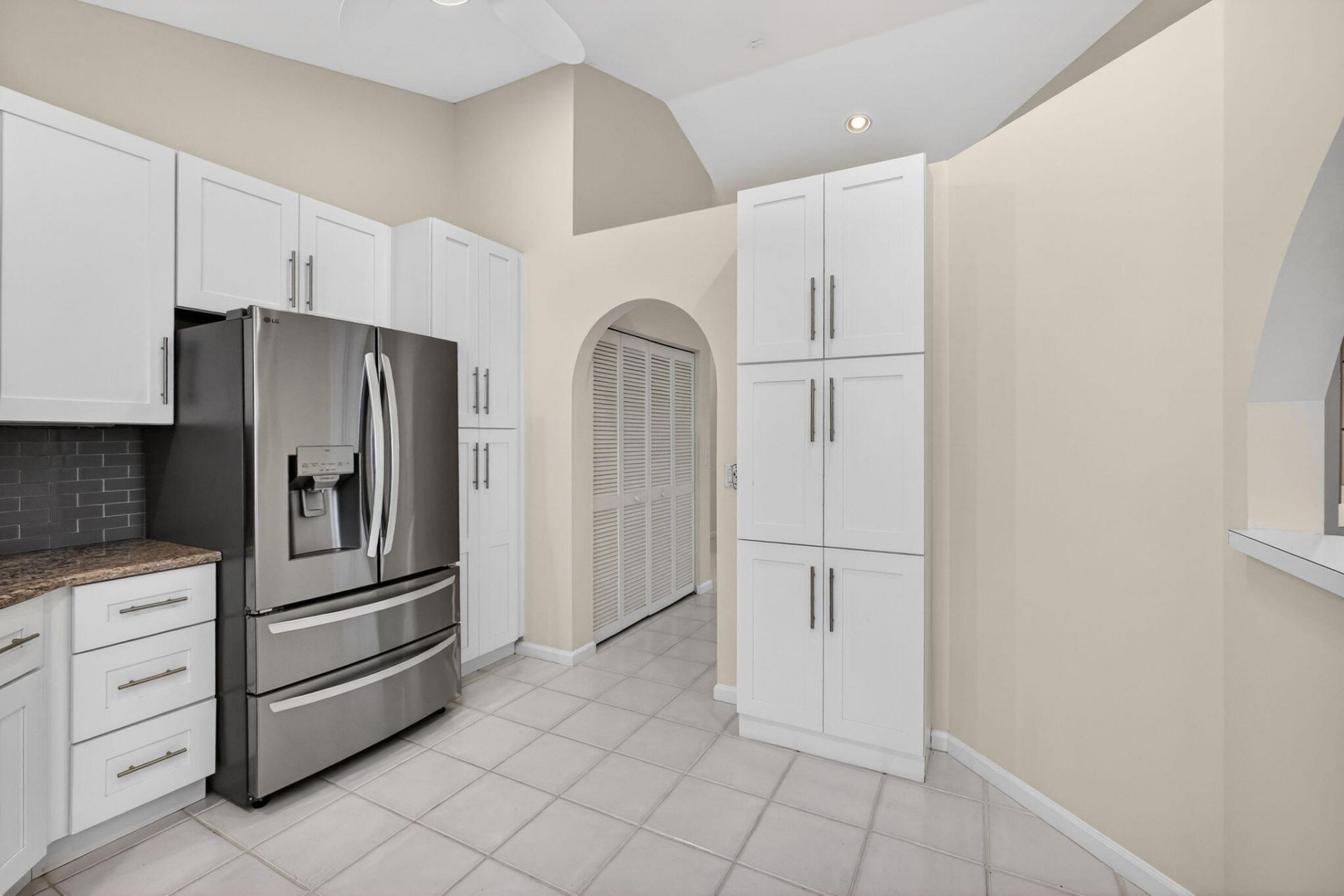 283 Canterbury Drive W, Palm Beach Gardens, FL 33418 Photo