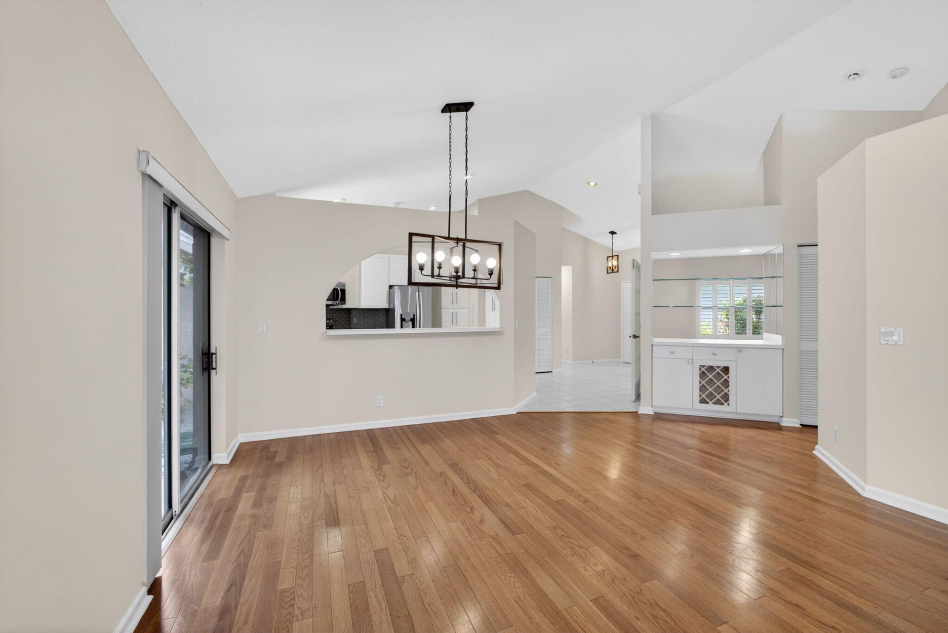 283 Canterbury Drive W, Palm Beach Gardens, FL 33418 Photo