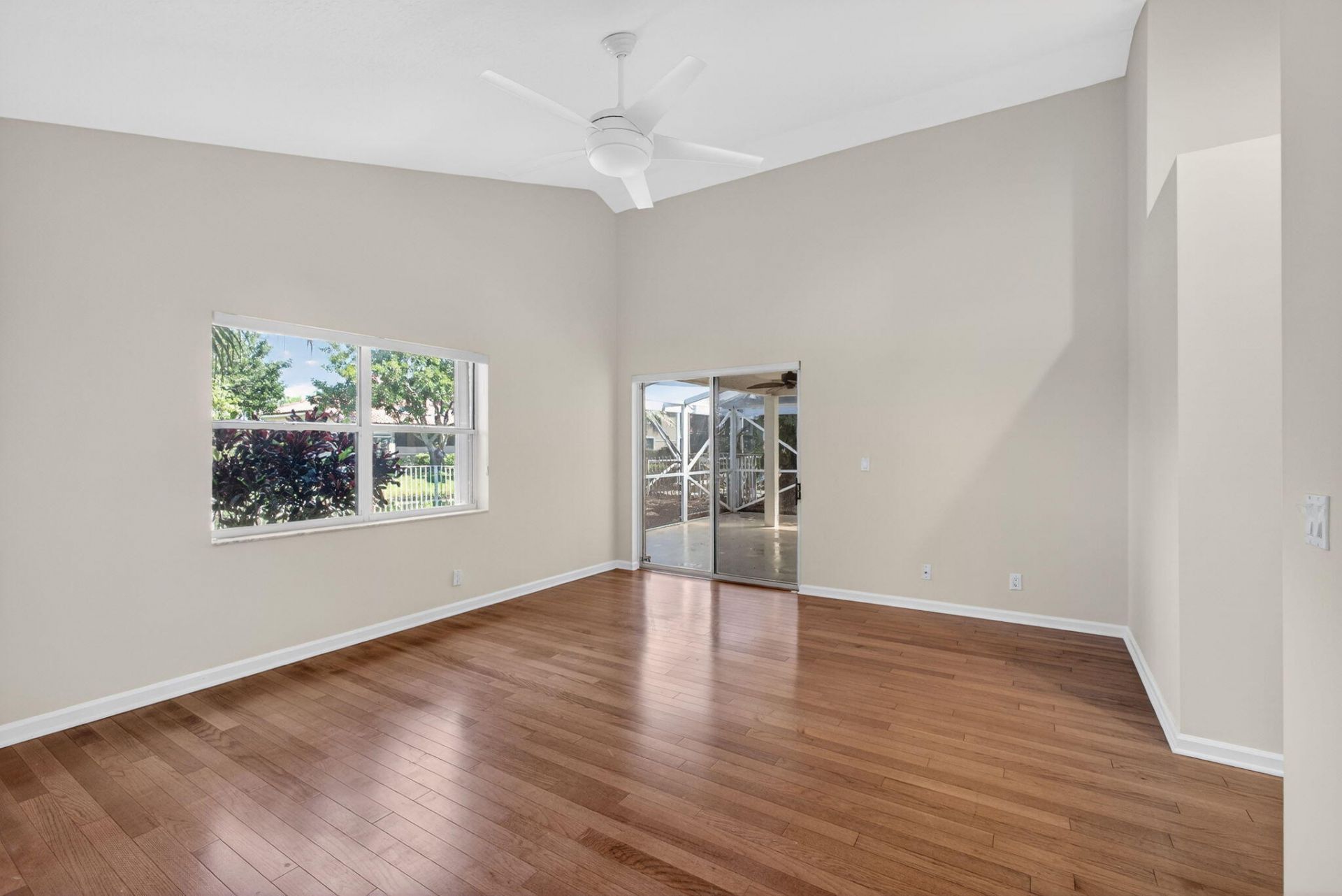 283 Canterbury Drive W, Palm Beach Gardens, FL 33418 Photo