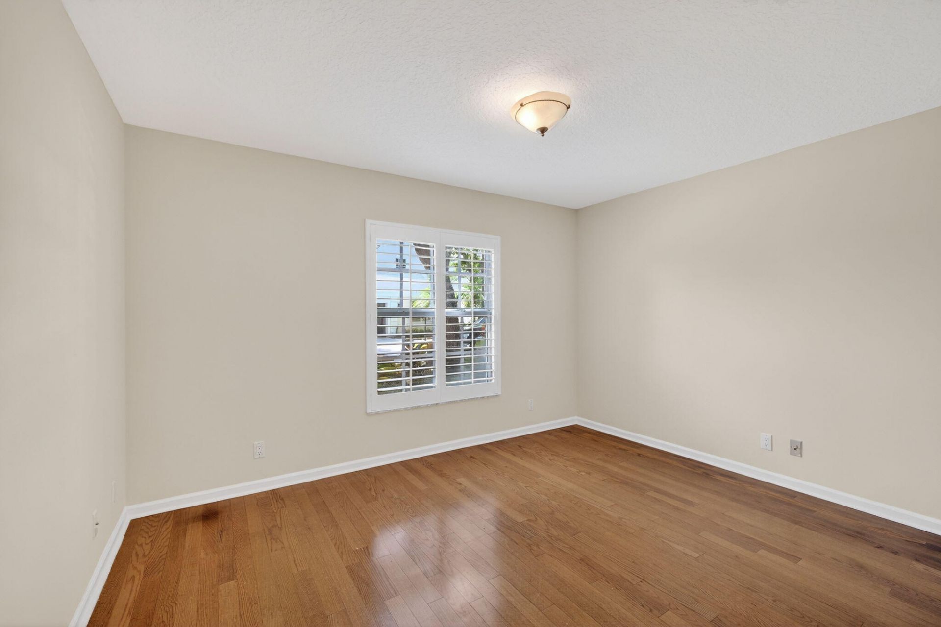 283 Canterbury Drive W, Palm Beach Gardens, FL 33418 Photo