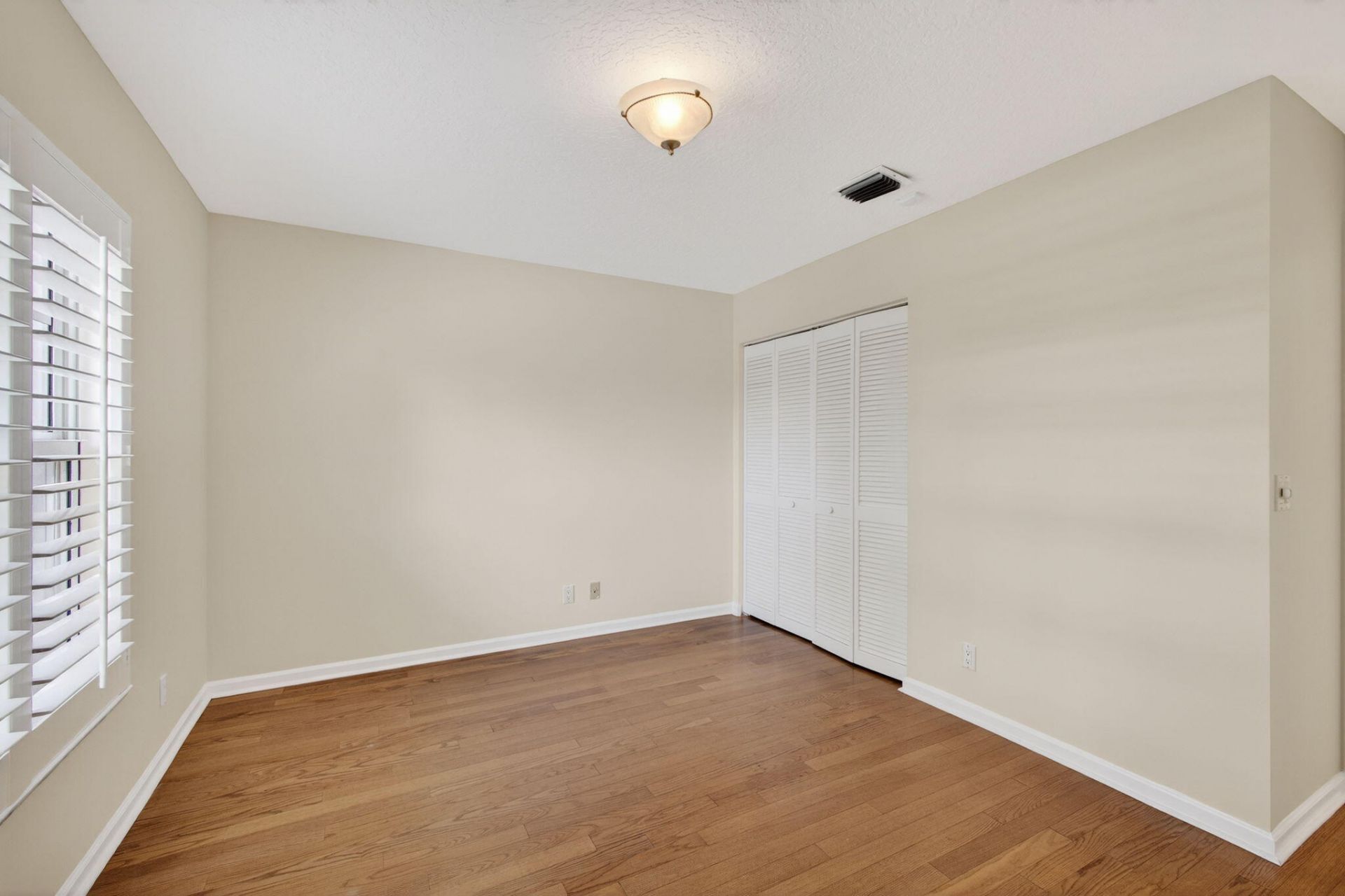 283 Canterbury Drive W, Palm Beach Gardens, FL 33418 Photo