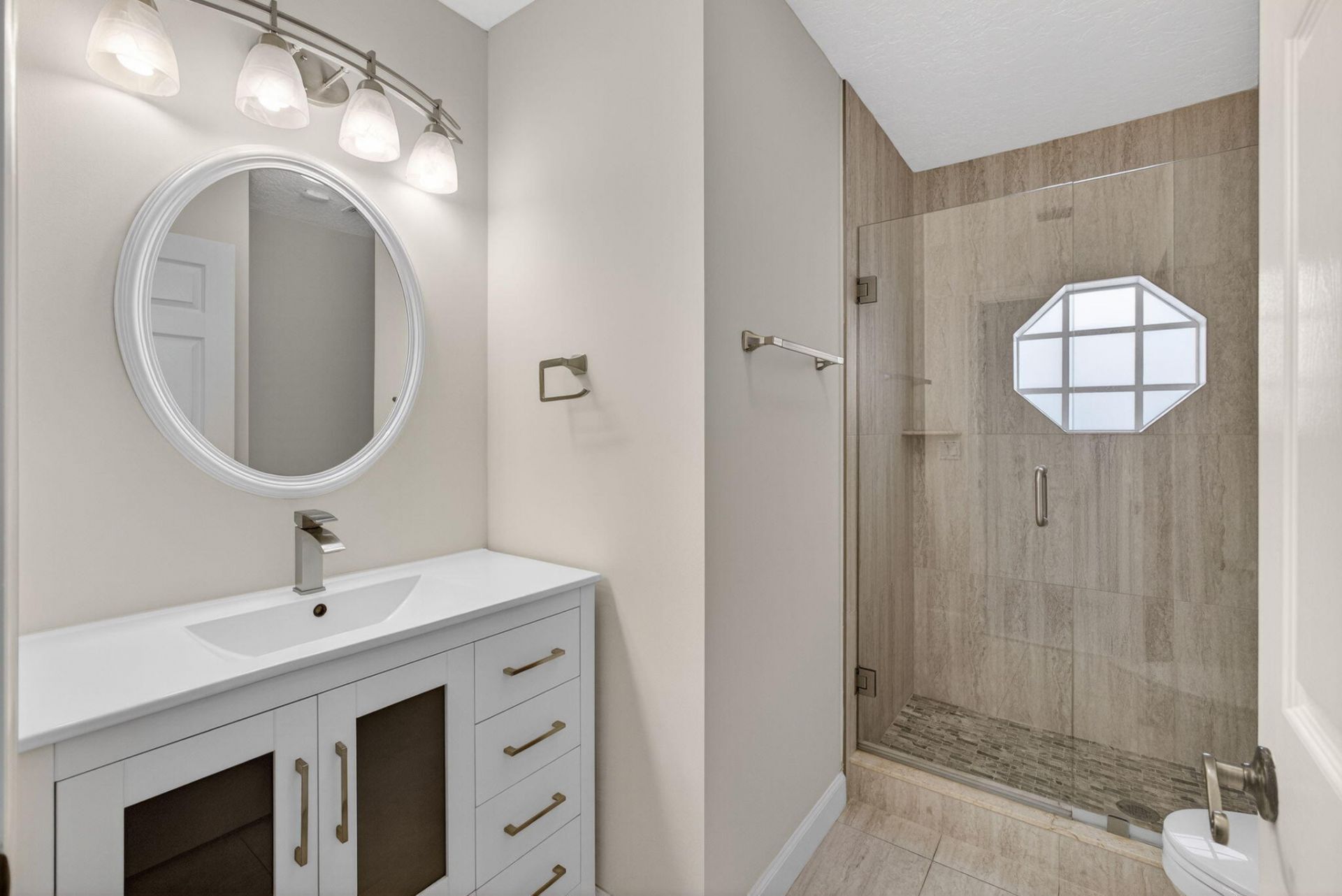 283 Canterbury Drive W, Palm Beach Gardens, FL 33418 Photo