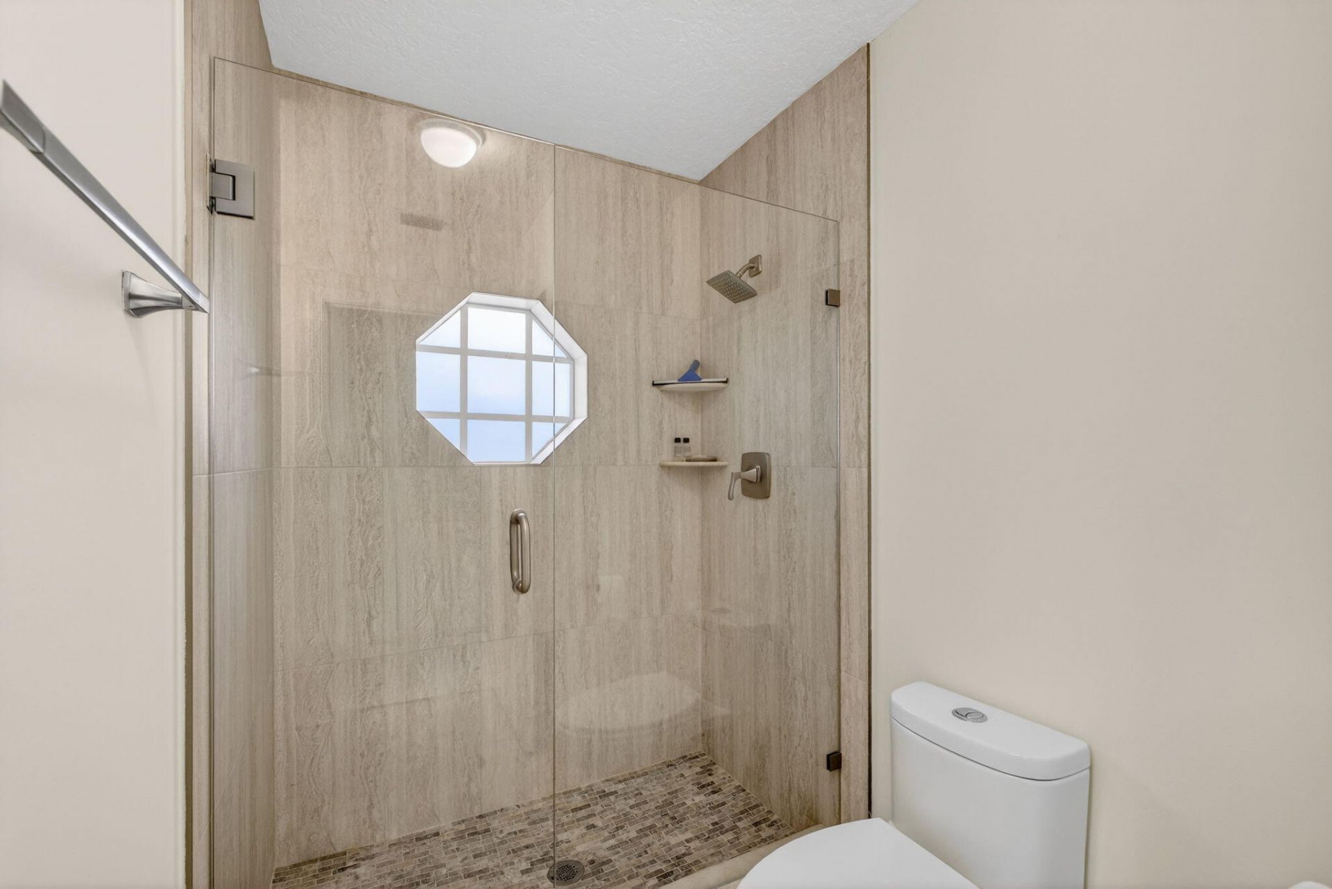 283 Canterbury Drive W, Palm Beach Gardens, FL 33418 Photo