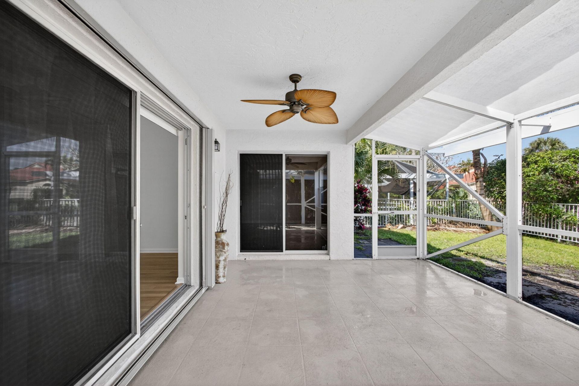 283 Canterbury Drive W, Palm Beach Gardens, FL 33418 Photo