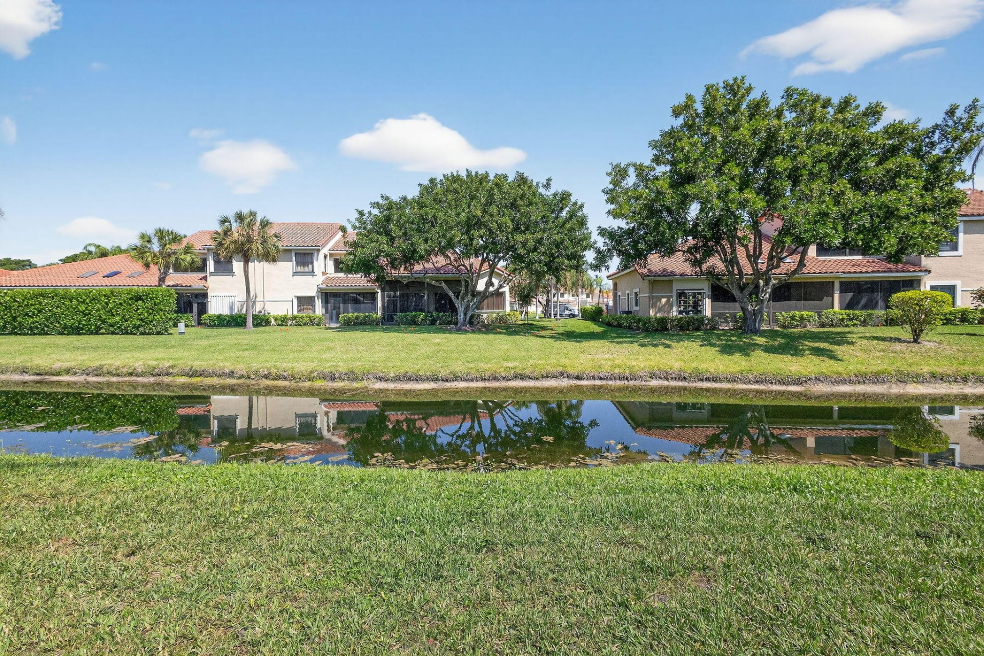 283 Canterbury Drive W, Palm Beach Gardens, FL 33418 Photo