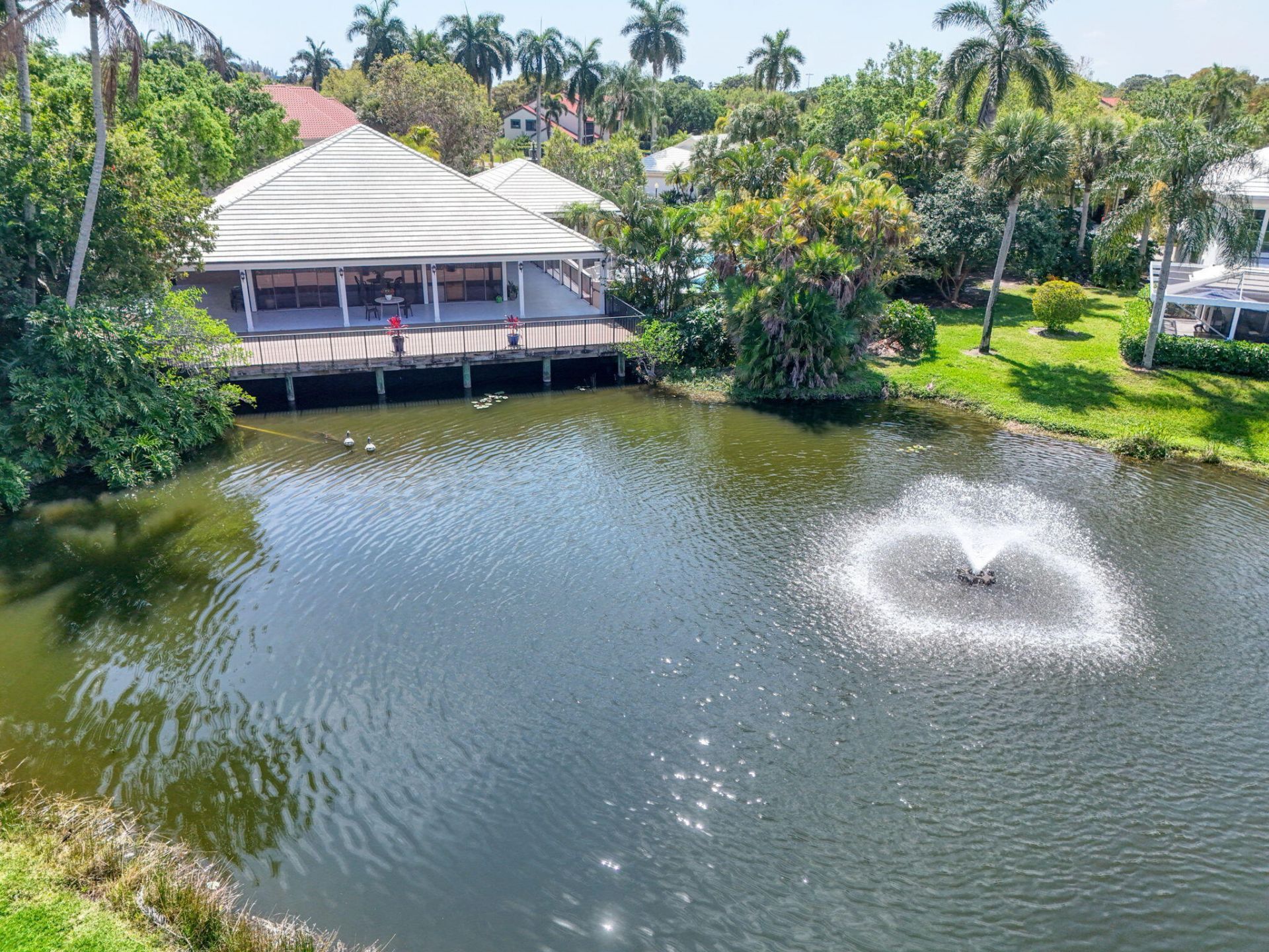 283 Canterbury Drive W, Palm Beach Gardens, FL 33418 Photo