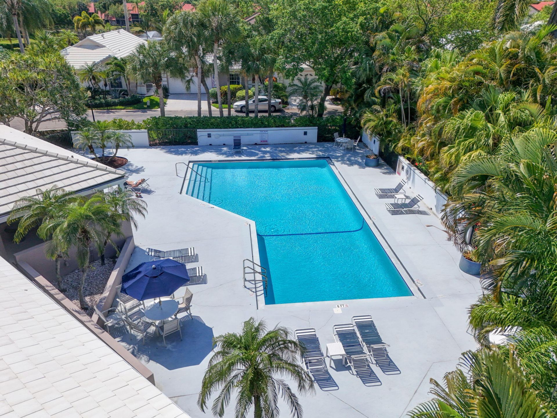 283 Canterbury Drive W, Palm Beach Gardens, FL 33418 Photo