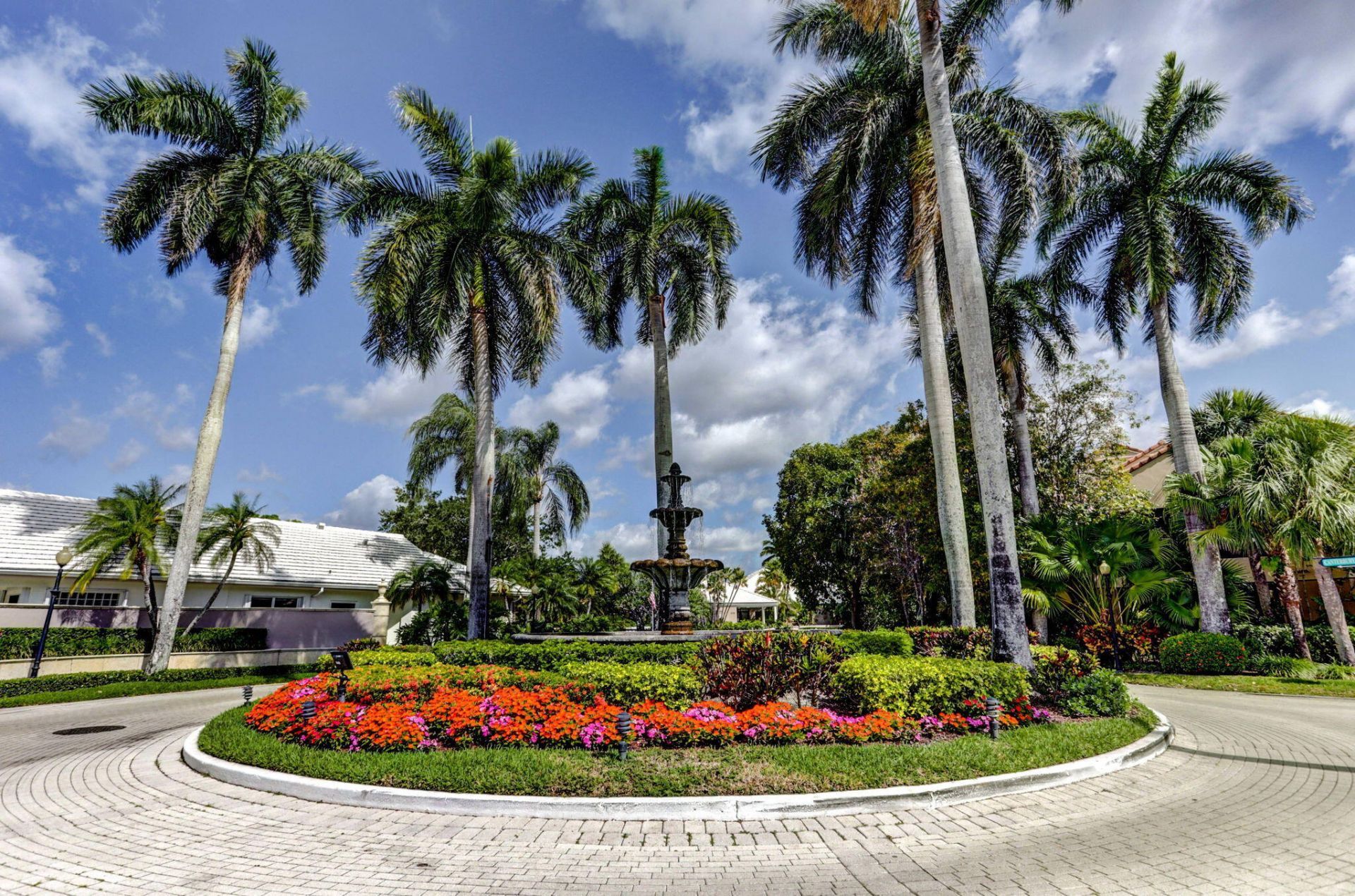 283 Canterbury Drive W, Palm Beach Gardens, FL 33418 Photo