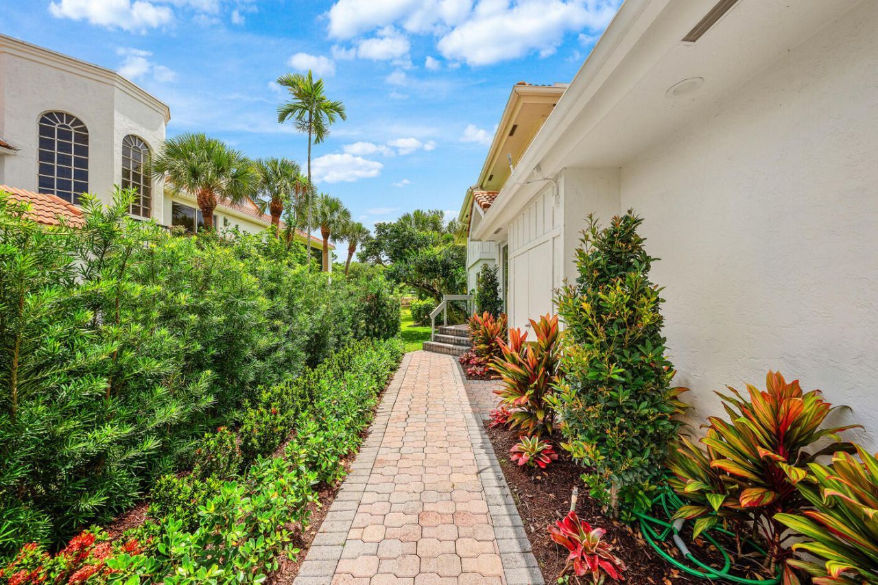 5846 NW 24th Avenue, Unit 202, Boca Raton, FL 33496 Photo