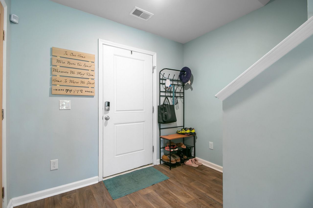 124 Gaura Lane Photo 6