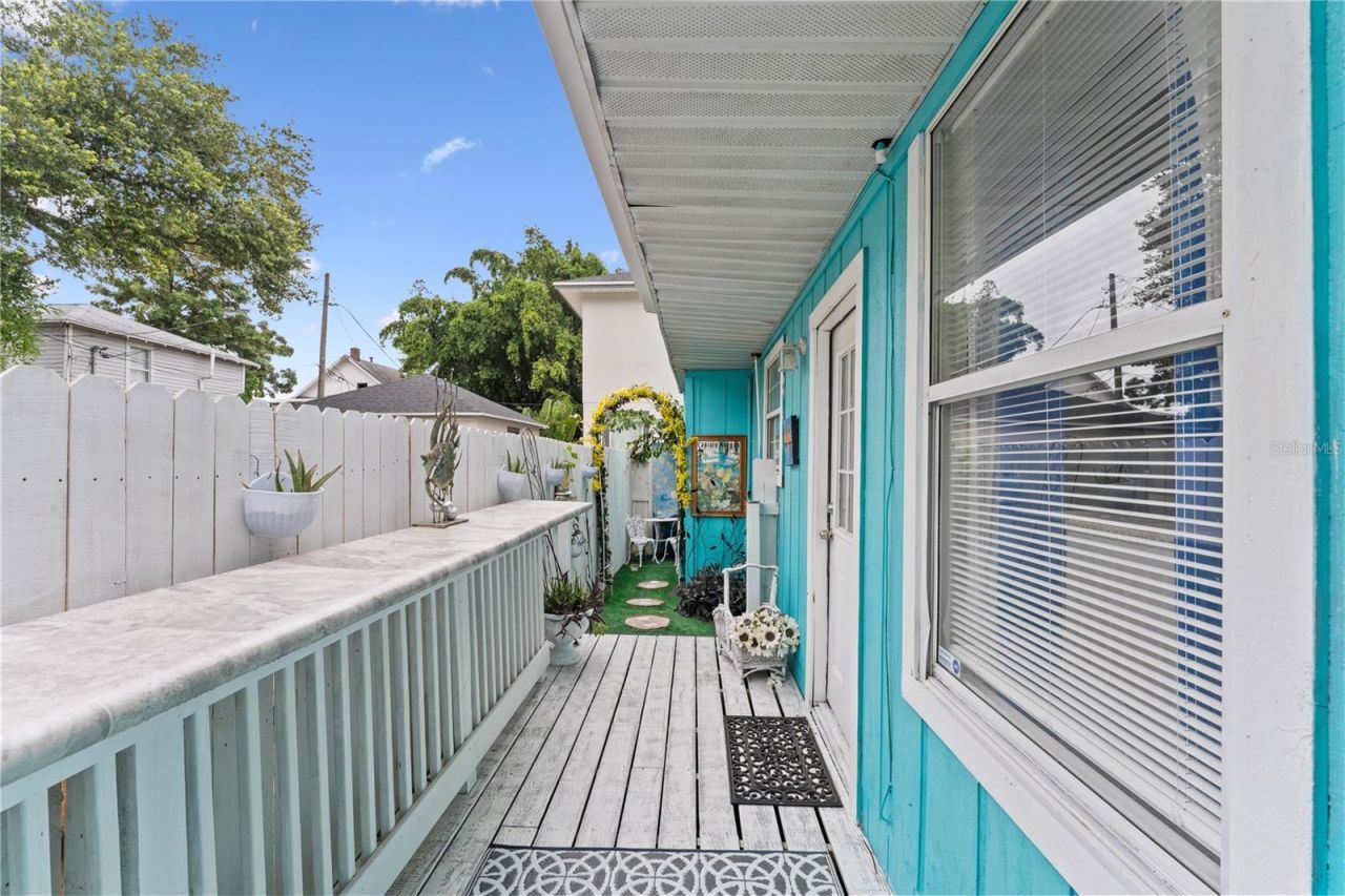 914 N 8th Street N, Unit 1, Saint Petersburg, FL 33701 Photo