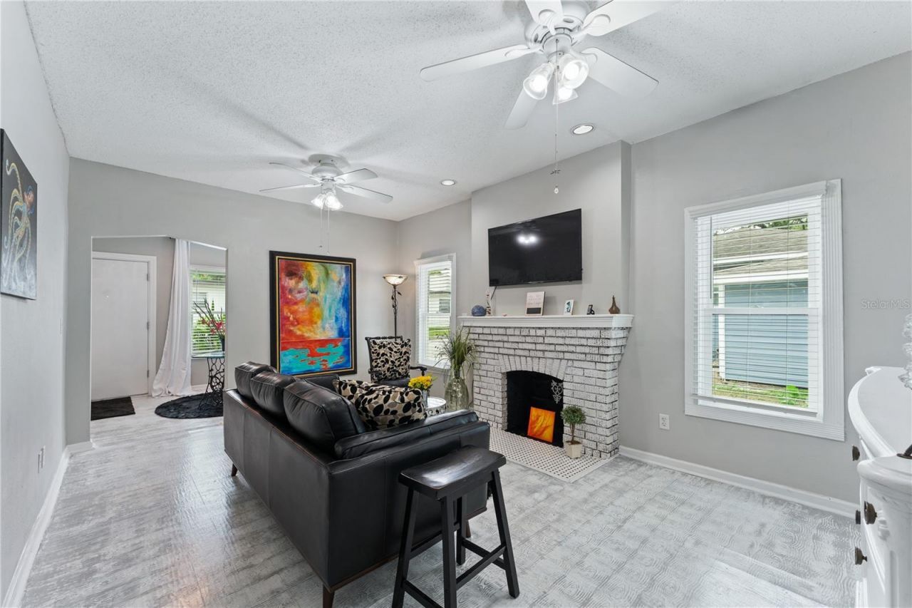 914 N 8th Street N, Unit 1, Saint Petersburg, FL 33701 Photo