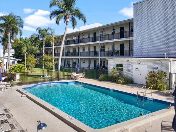 4050 4TH STREET N, Unit 122, ST PETERSBURG, FL 33703