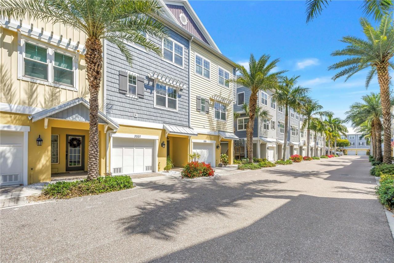 3207 Nautical Place S, Saint Petersburg, FL 33712 Photo