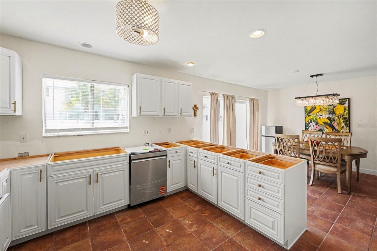 6490 Cape Hatteras Way Ne, Unit 4, Saint Petersburg, FL 33702 Photo