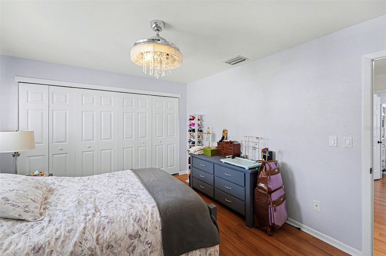 6490 Cape Hatteras Way Ne, Unit 4, Saint Petersburg, FL 33702 Photo