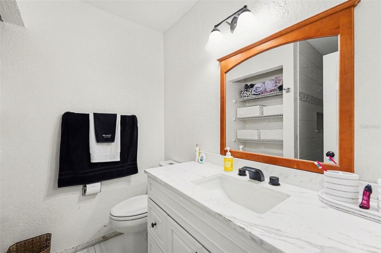 6490 Cape Hatteras Way Ne, Unit 4, Saint Petersburg, FL 33702 Photo