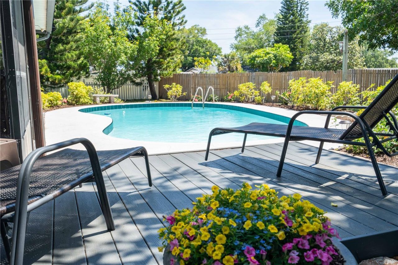 11438 126th Terrace , Largo, FL 33778 Photo