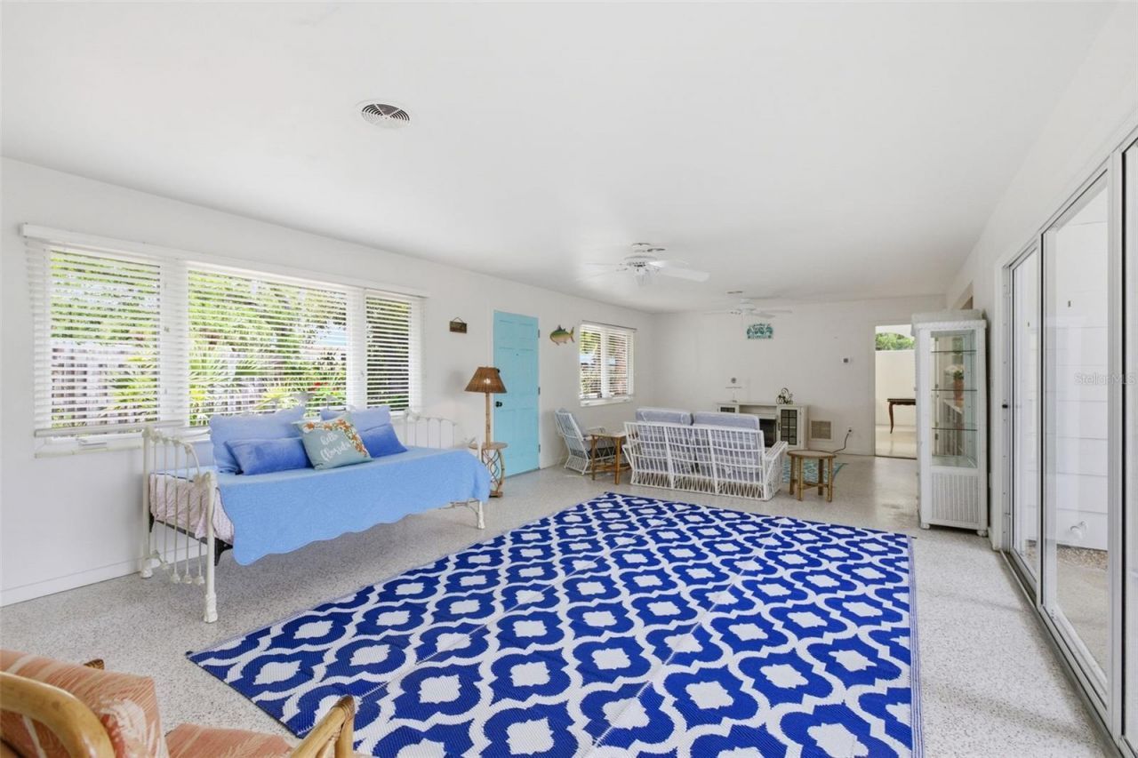 528 Ralph Street, Siesta Key, FL 34242 Photo
