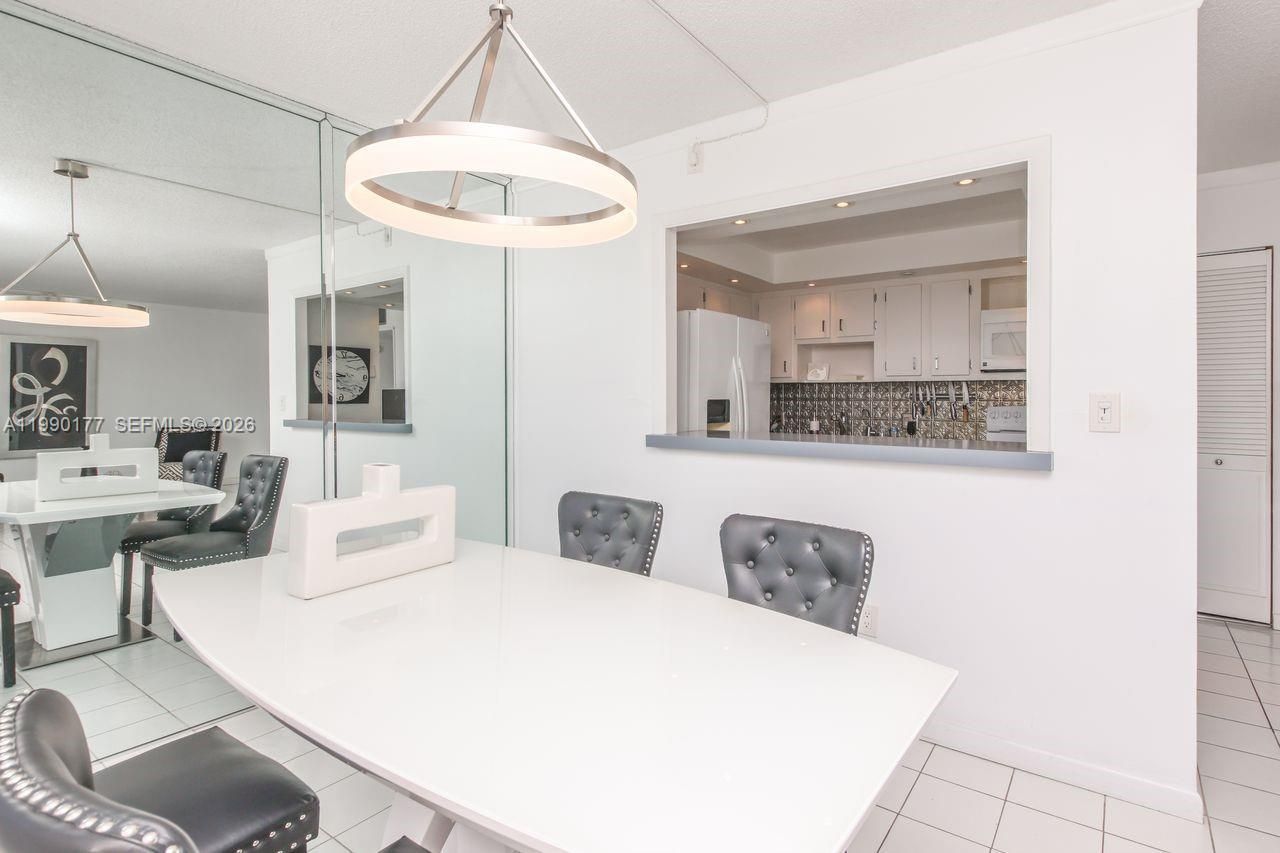 3675 N Country Club Dr , Unit 401, Aventura, FL 33180 Photo