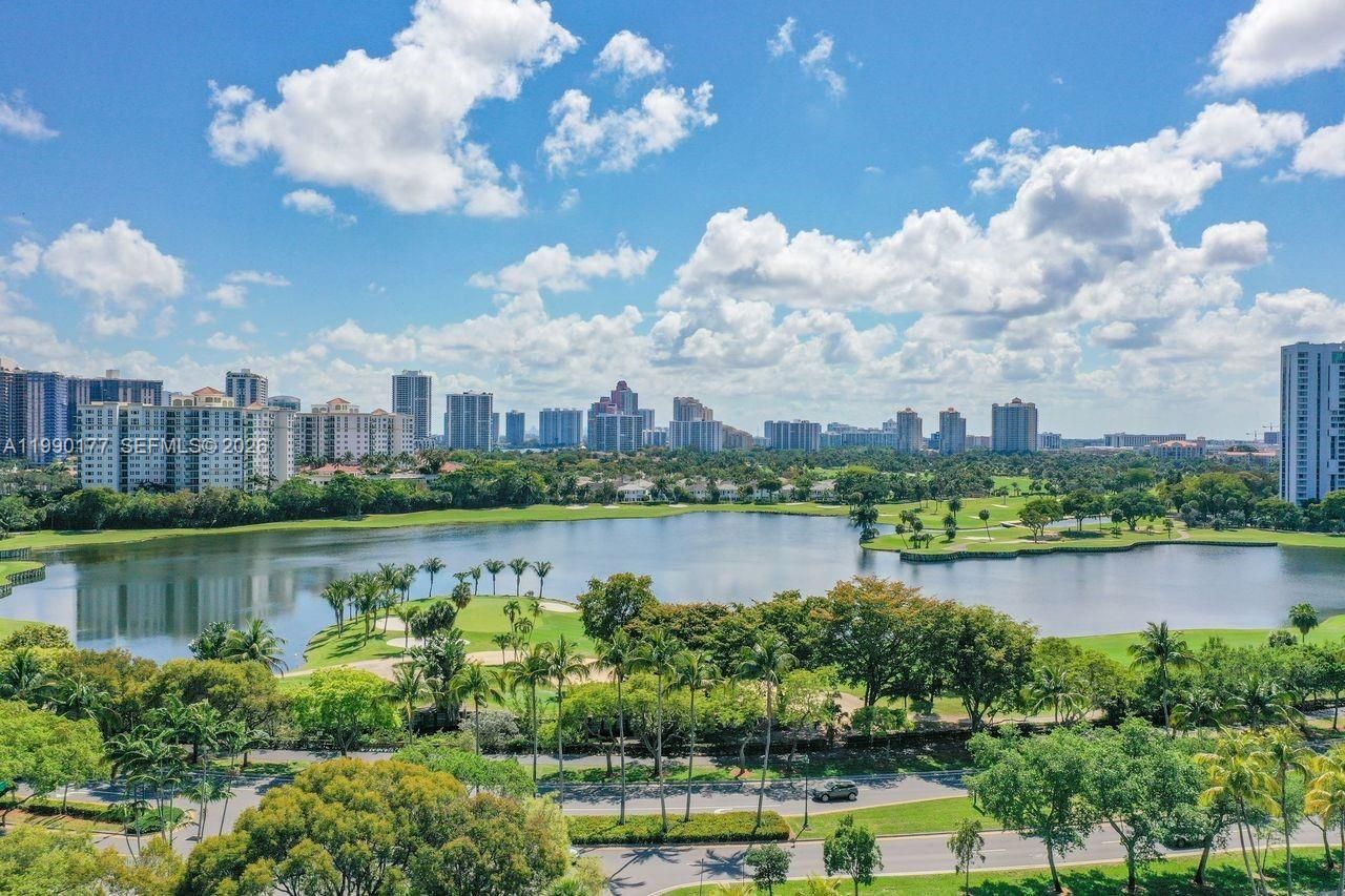 3675 N Country Club Dr , Unit 401, Aventura, FL 33180 Photo
