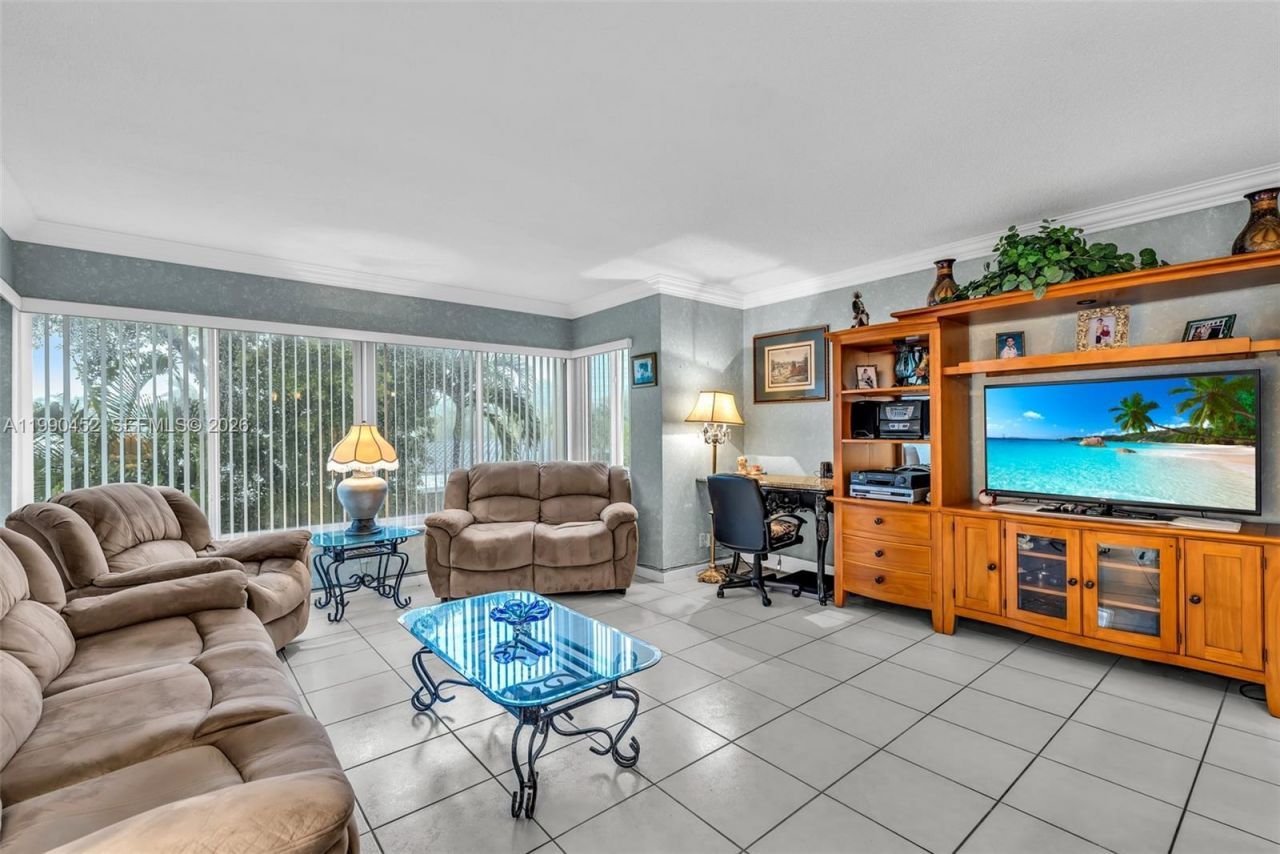 1965 S Ocean Blvd, Unit 203, Lauderdale by the Sea, FL 33062 Photo