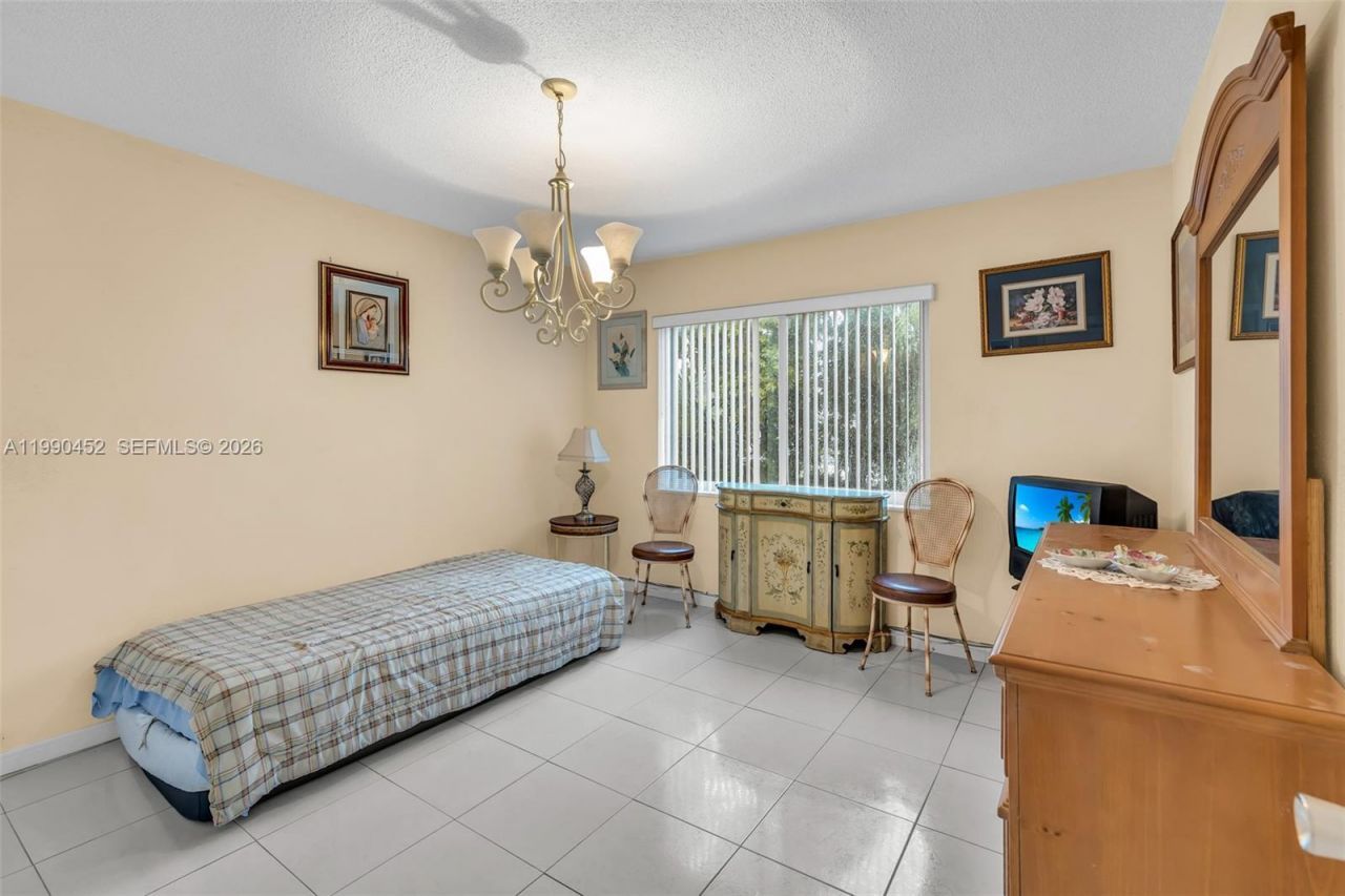1965 S Ocean Blvd, Unit 203, Lauderdale by the Sea, FL 33062 Photo