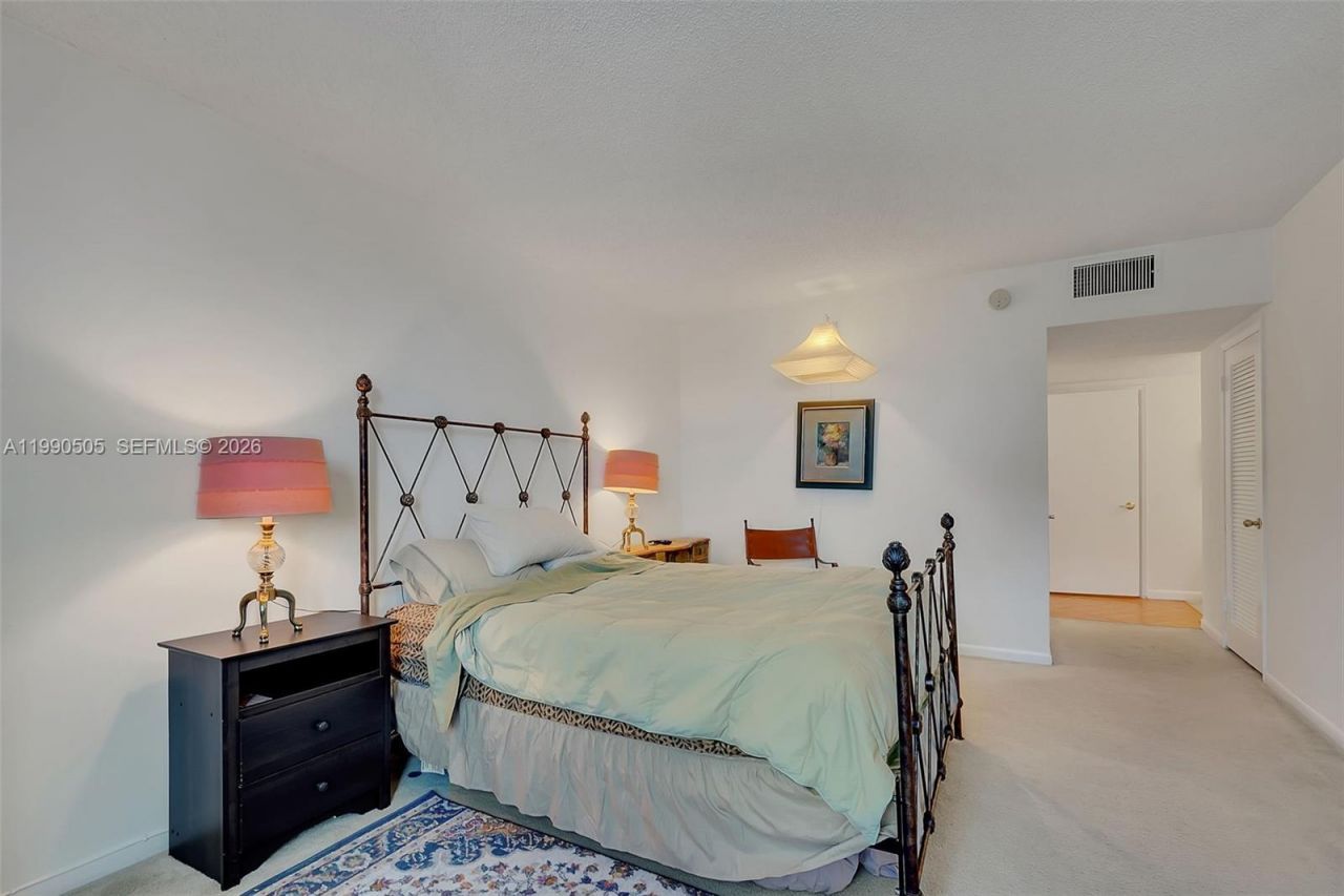 2301 Collins Ave , Unit 533, Miami Beach, FL 33139 Photo