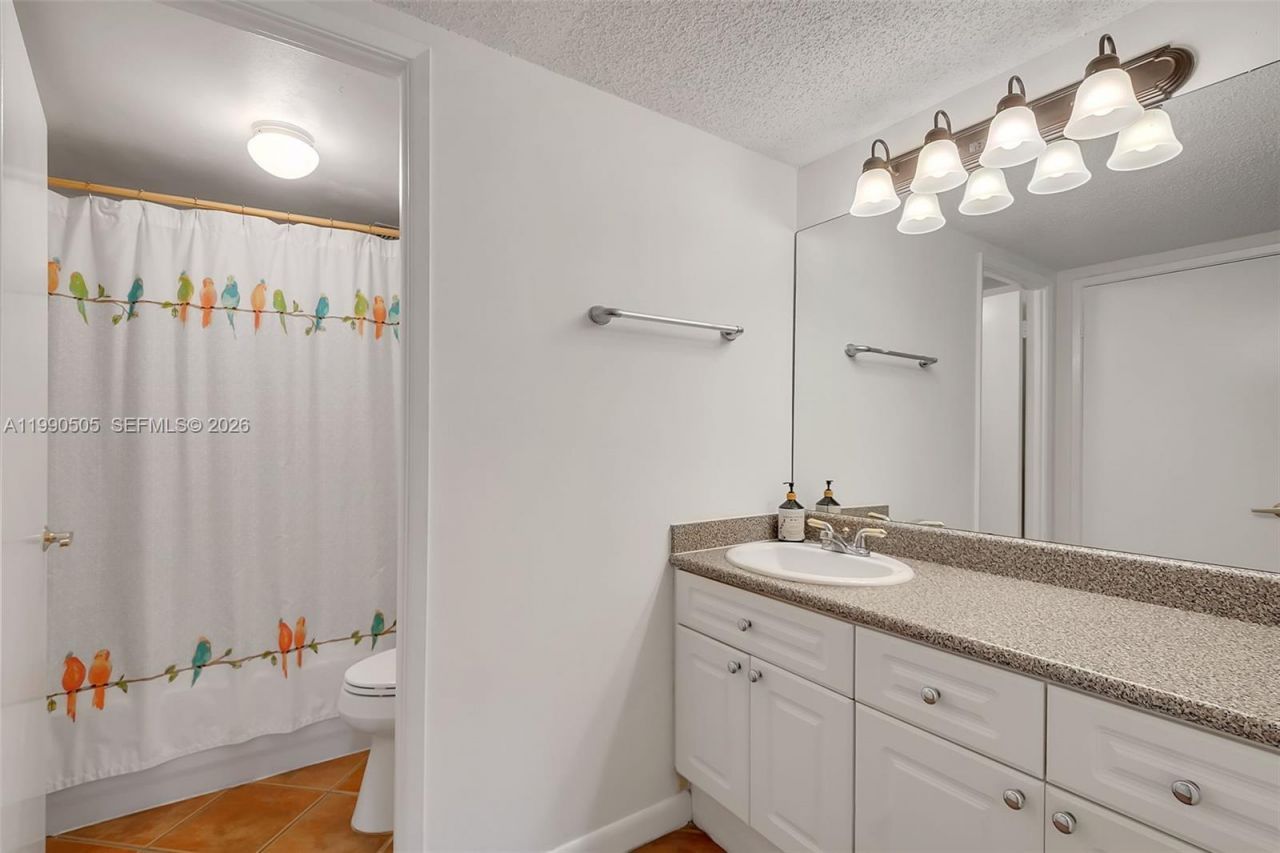 2301 Collins Ave , Unit 533, Miami Beach, FL 33139 Photo