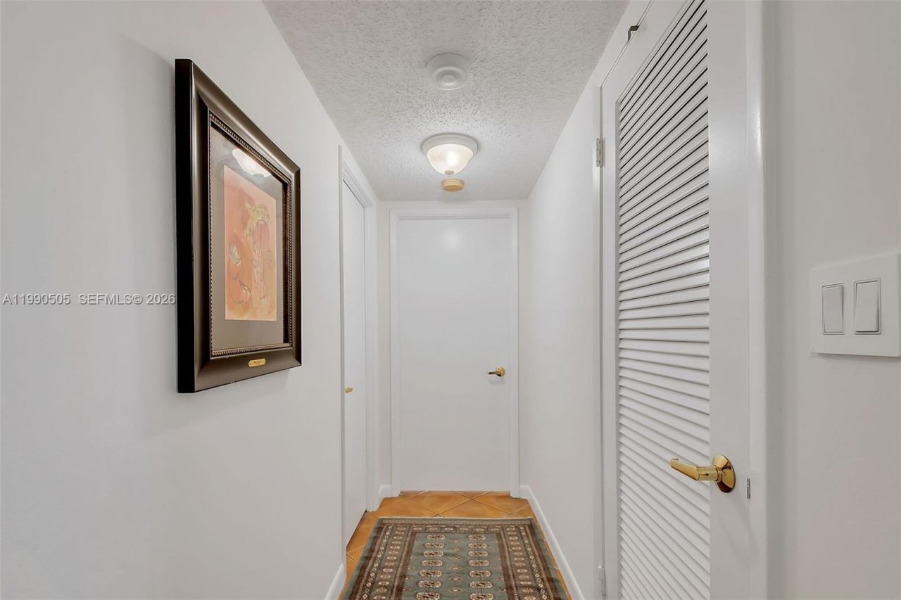 2301 Collins Ave , Unit 533, Miami Beach, FL 33139 Photo