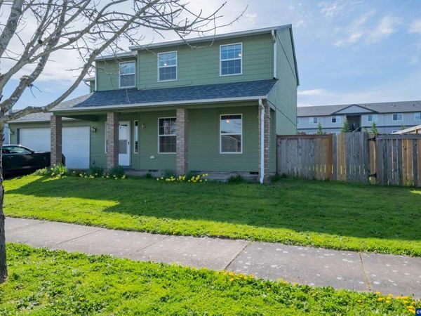 1298 Kees St, Lebanon, OR 97355