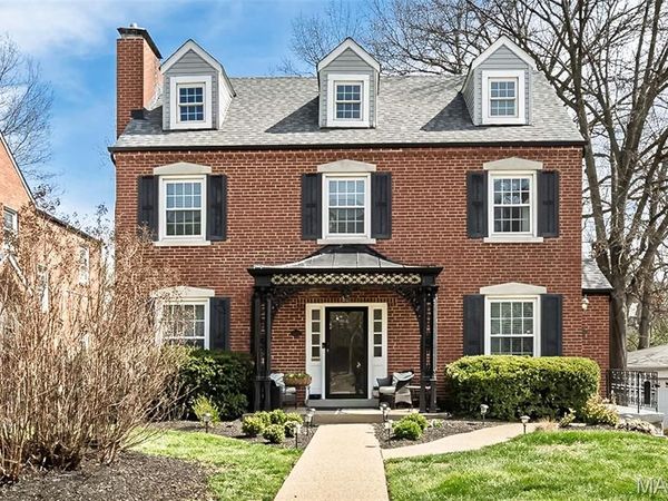 1034 E Linden Avenue, Richmond Heights, MO 63117